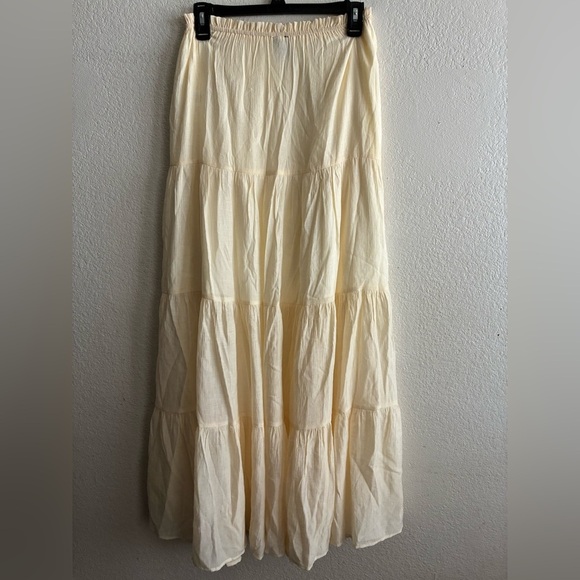 Windsor Cream Front Slit Tiered Maxi Skirt S - Picture 4 of 11